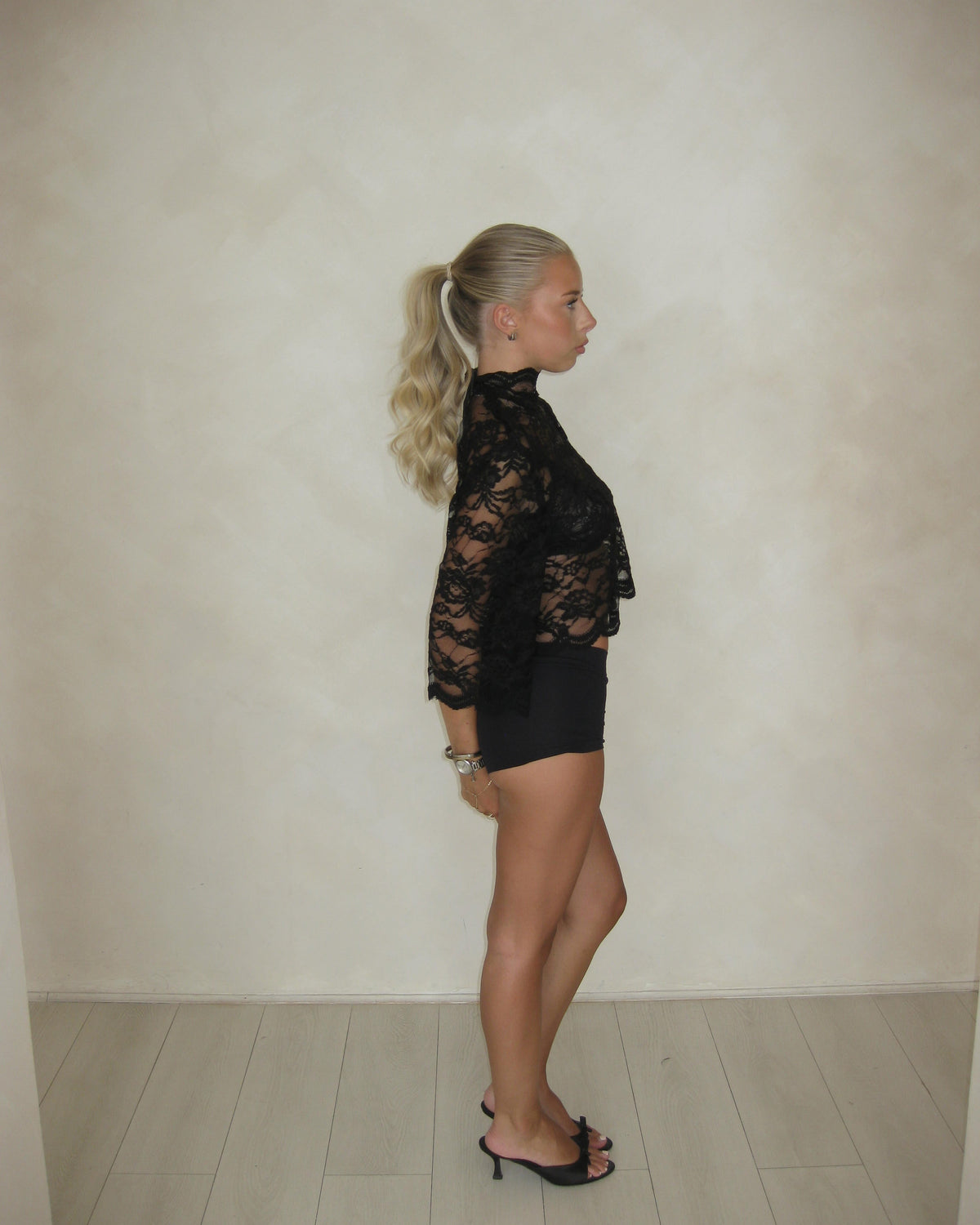 Bombshell lace top - midnight