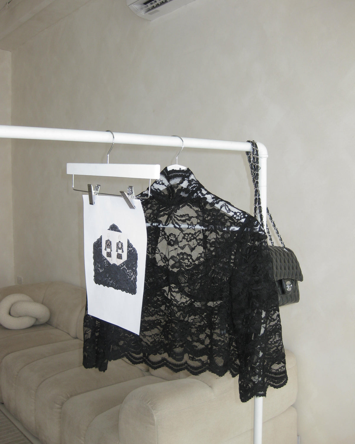 Bombshell lace top - midnight